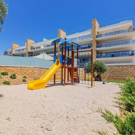 Apartman Garden Design