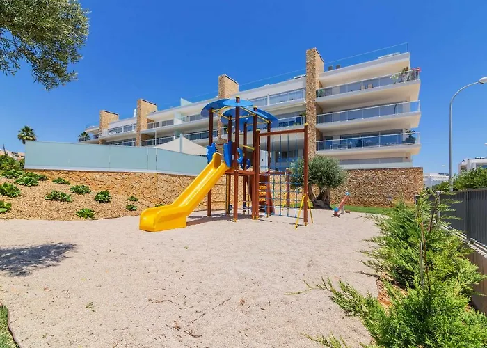 Apartman Garden Design